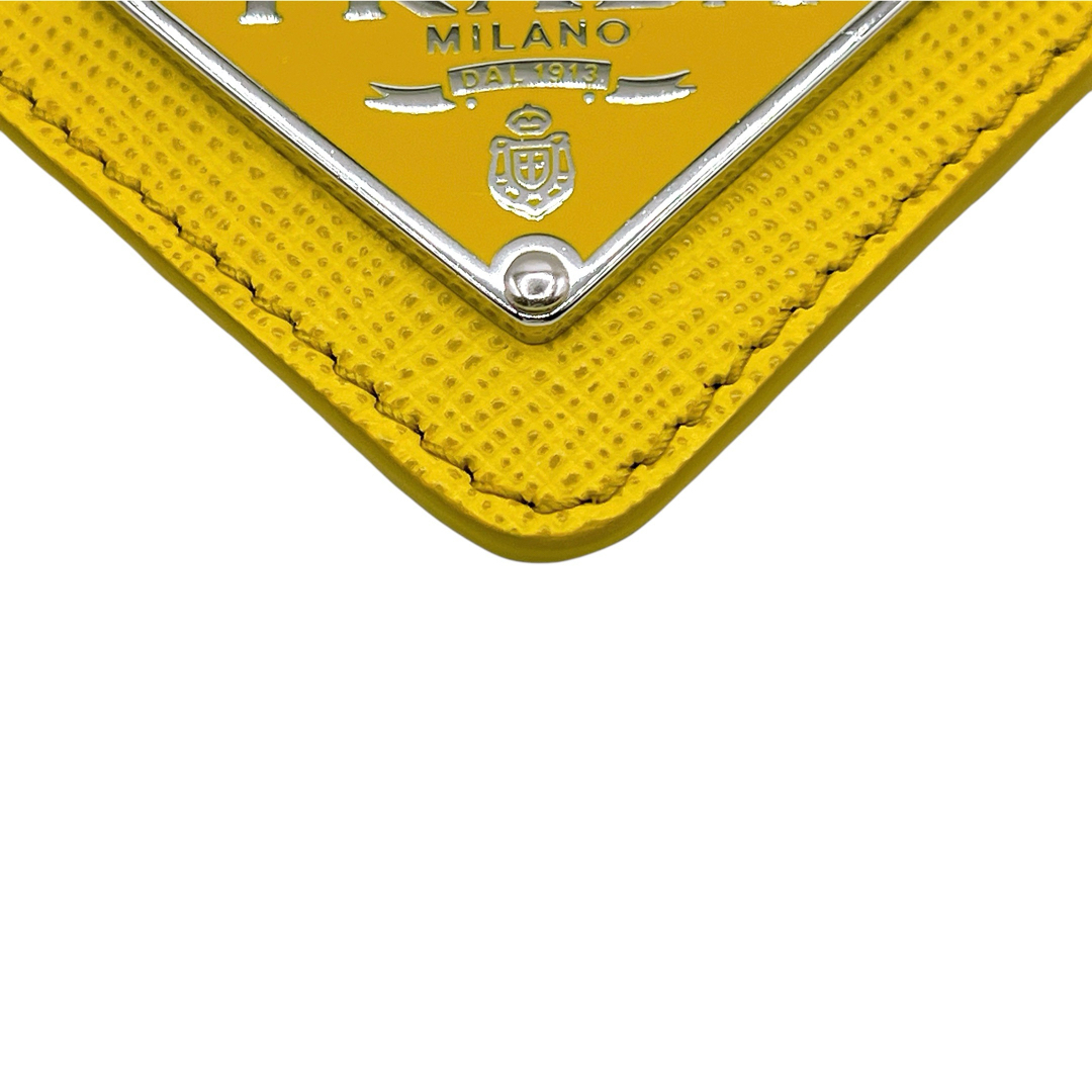 PRADA - 極美品 プラダ 三角プレート トライアングル ブローチ