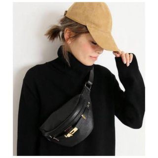 DEUXIEME CLASSE（ボディバッグ/ウエストポーチ）のフリマアイテム一覧