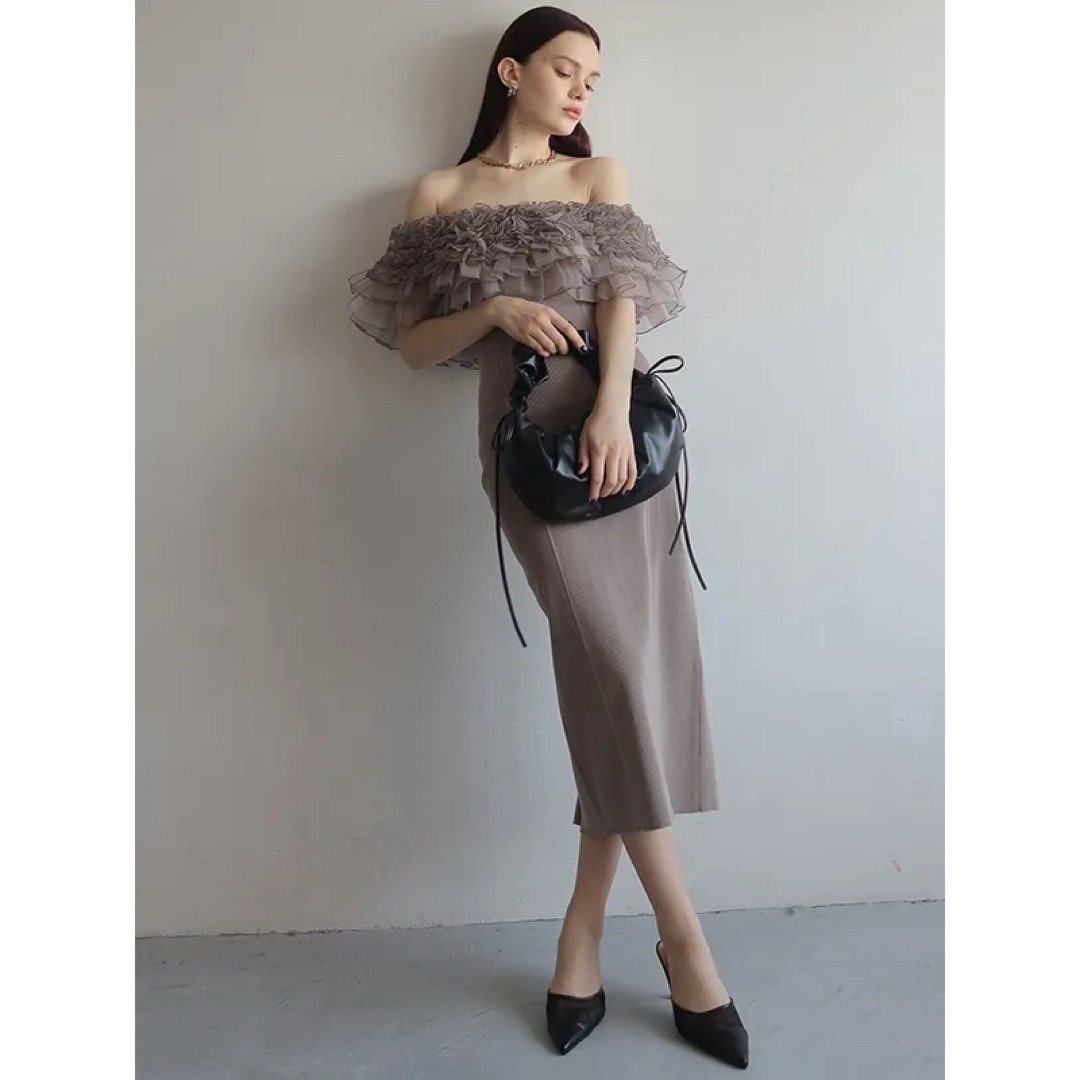 eimy istoire - デコレーションフリルオフショルニットワンピース eimy