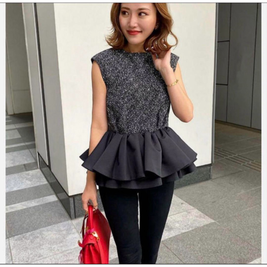 シェリエ sheller ステッチヘムフリルトップス ブラックシェリエ