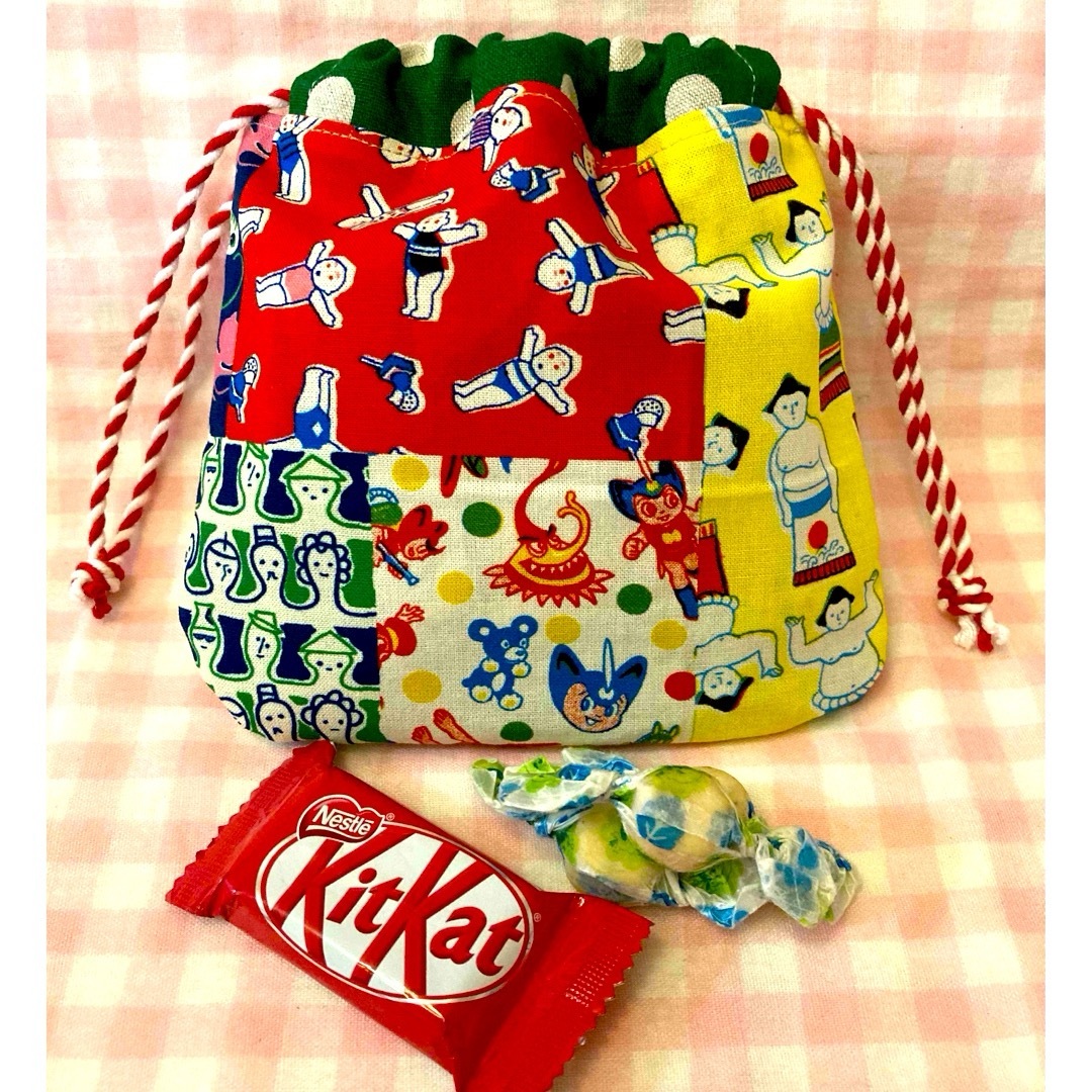 昭和レトロパッチワーク柄☆ハンドメイド☆巾着☆レトロデザインの通販