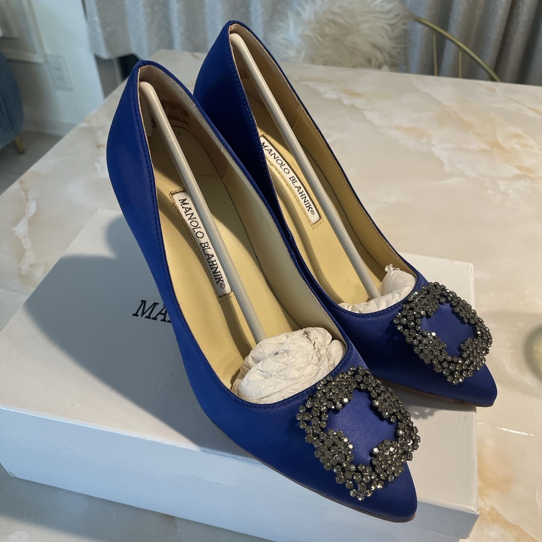 Manolo Blahnik ハンギシ 36 ネイビー ドット マノロブラニク MANOLO