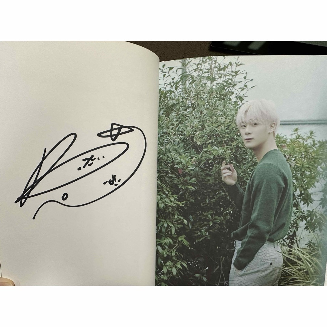 ウヌ・ムンビン 直筆サイン入り ASTRO AllLight アルバム