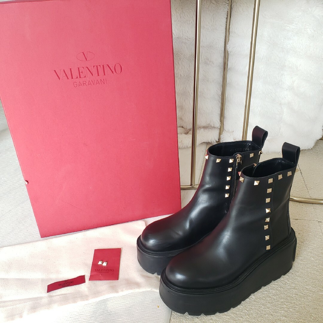 valentino 厚底ブーツロックスタッズ38