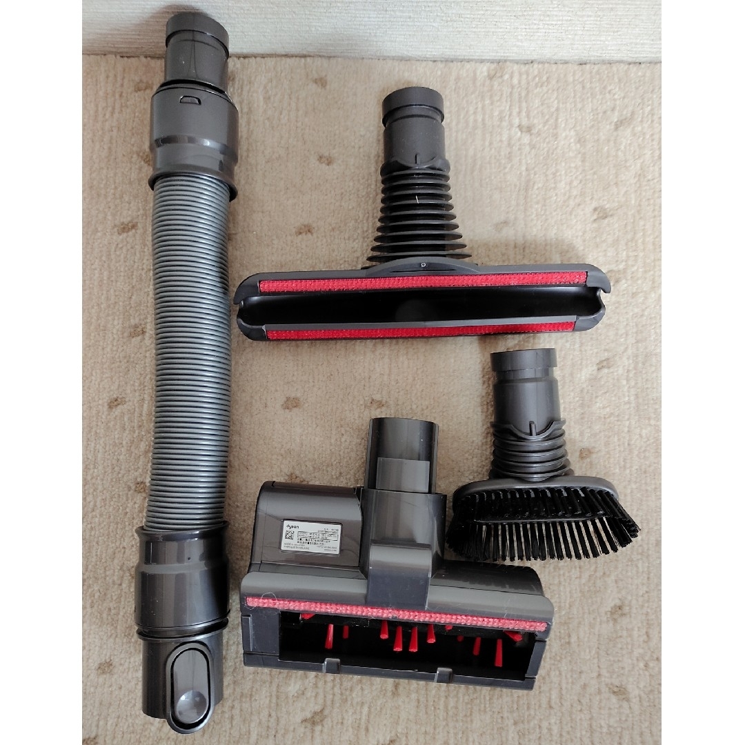 Dyson - 【ダイソンV6】本体(ジャンク)＆付属品(未使用品含)セットの