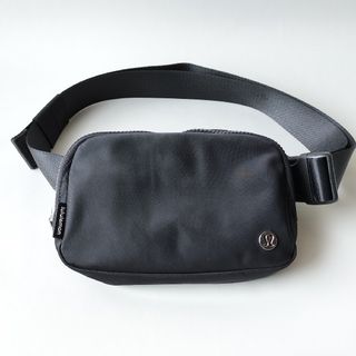lululemon（ボディバッグ/ウエストポーチ）のフリマアイテム一覧