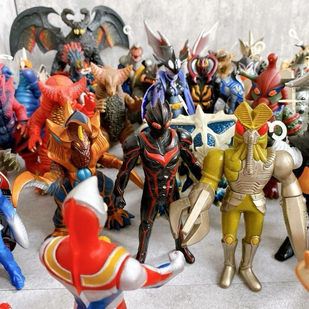 Y336 ウルトラマン & ウルトラ怪獣 シリーズ ソフビ 46体 大量 希少の