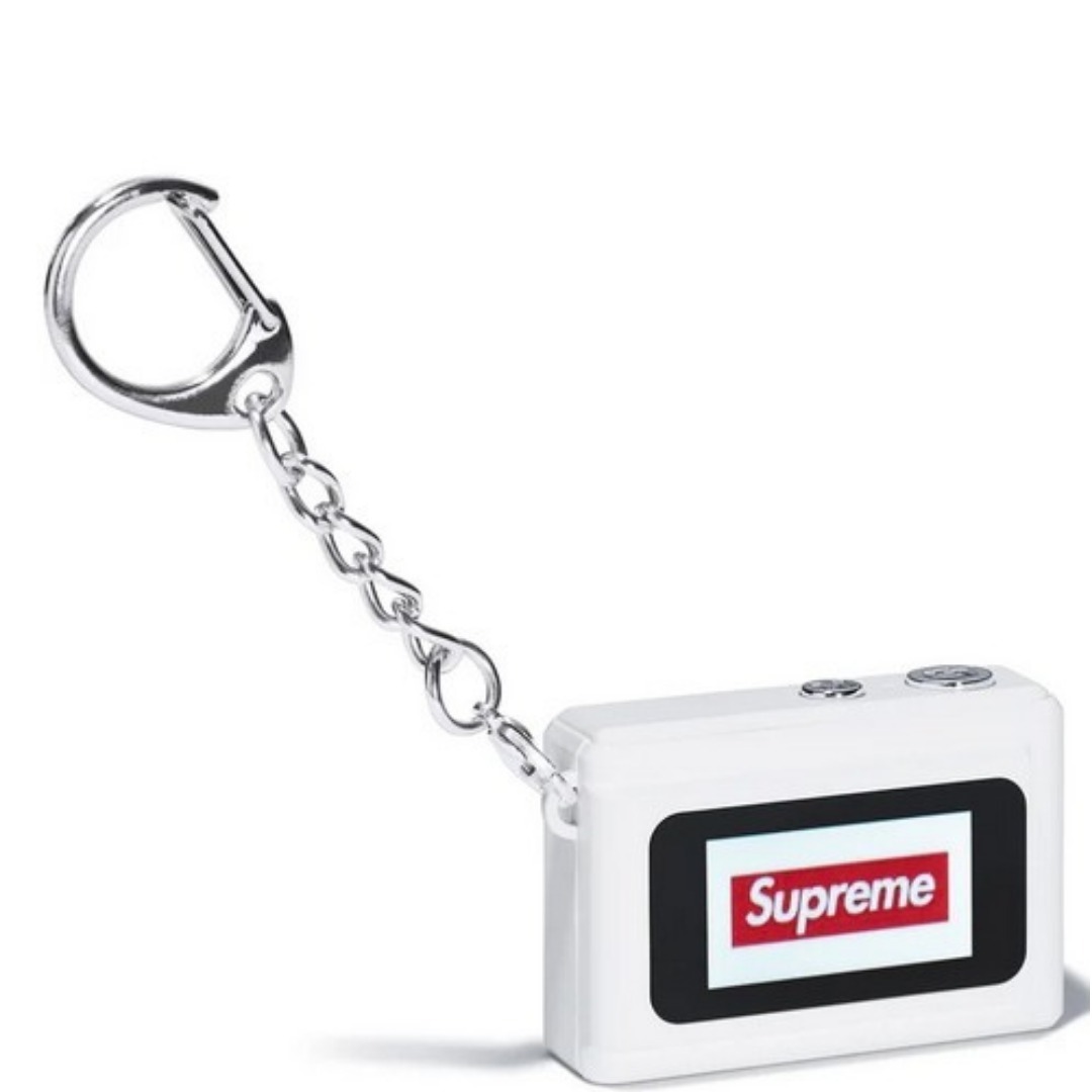 Supreme - 新品未開封 Digital Camera Keychain supreme の通販 by