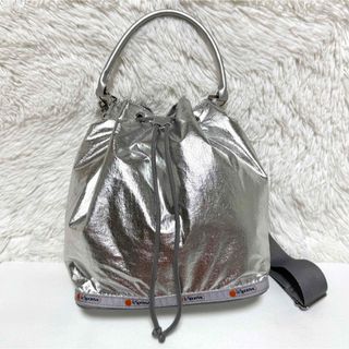 LeSportsac（ショルダーバッグ ・ シルバー/銀色系）のフリマアイテム一覧