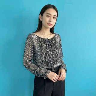 VALENTINO（シャツ/ブラウス(長袖/七分)）のフリマアイテム一覧