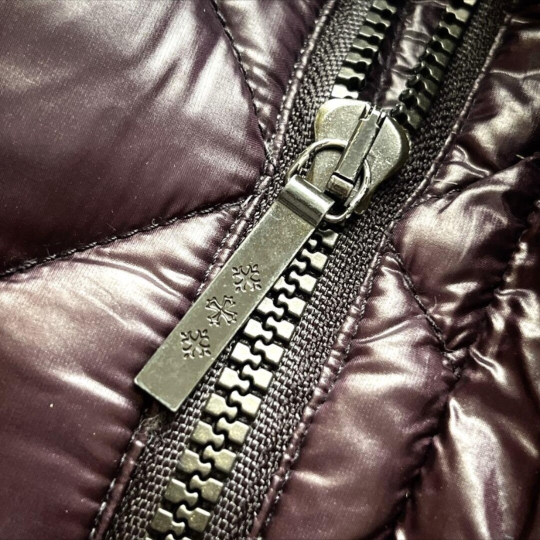 タトラス キルティング クロス 刺繍ロゴ シャイニーダウンジャケット