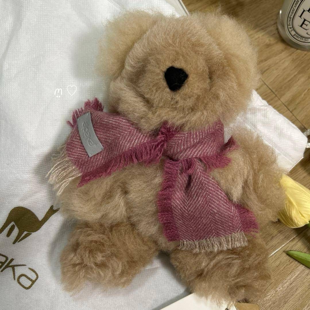 新品alpakaアルパカ テディベアSAMI 20cm マフラー くまぬいぐるみ