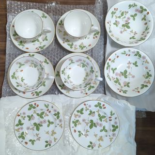 WEDGWOOD - ウェッジウッド テーブルクロス ワイルドストロベリーの