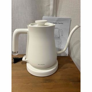 使用回数わずかの美品！電気ケトル☆の通販 by リサイクルショップ