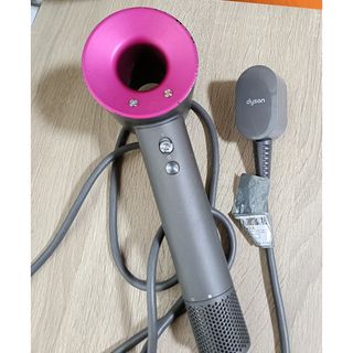 Dyson（ドライヤー）のフリマアイテム一覧