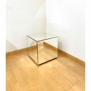 ZARA HOME（机/テーブル）のフリマアイテム一覧