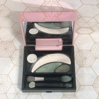 AUBE couture - ソフィーナ オーブ クチュール ブラシひと塗りシャドウ