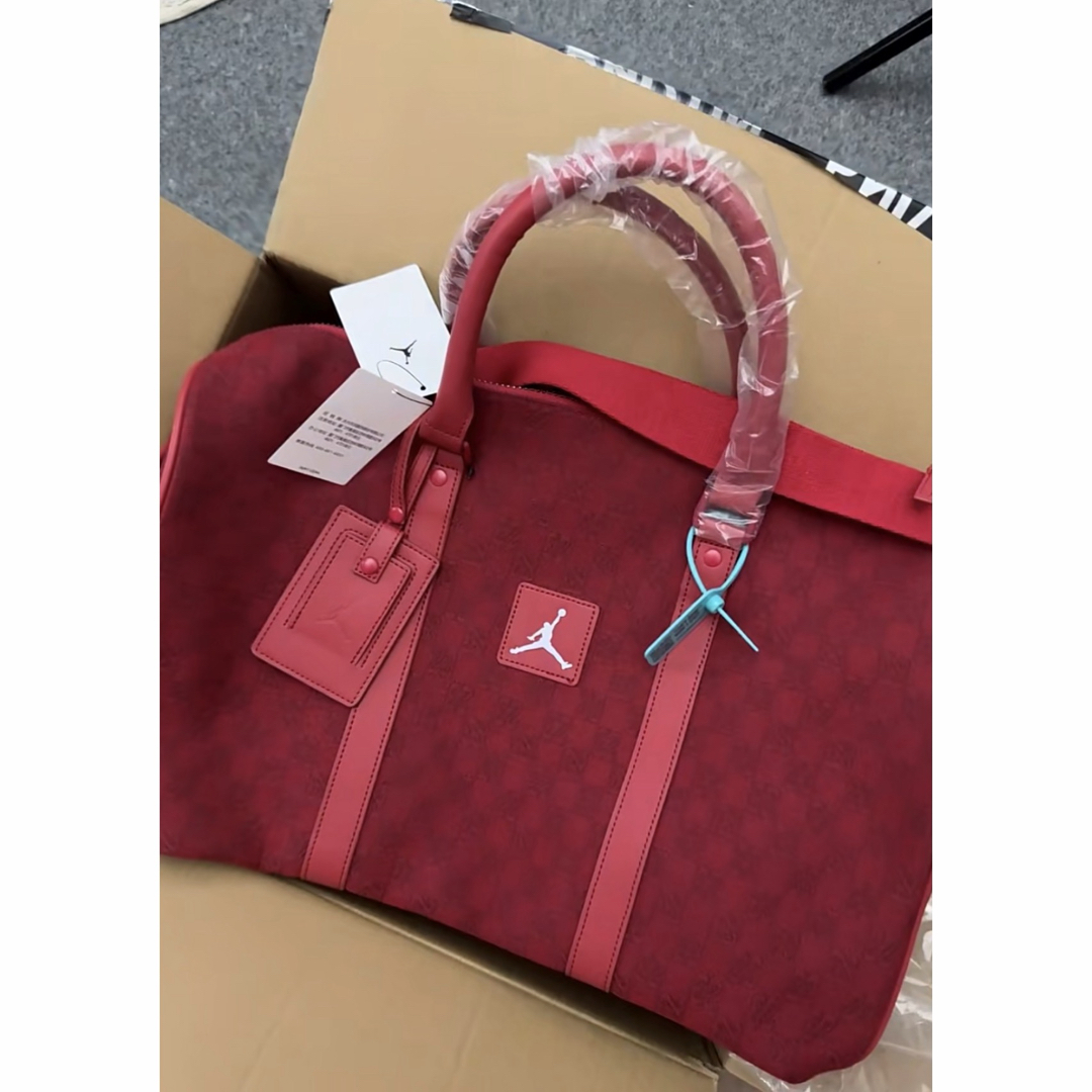 Jordan Brand（NIKE） - 新品Jordan Monogram Duffle Bag FJ6787-687の