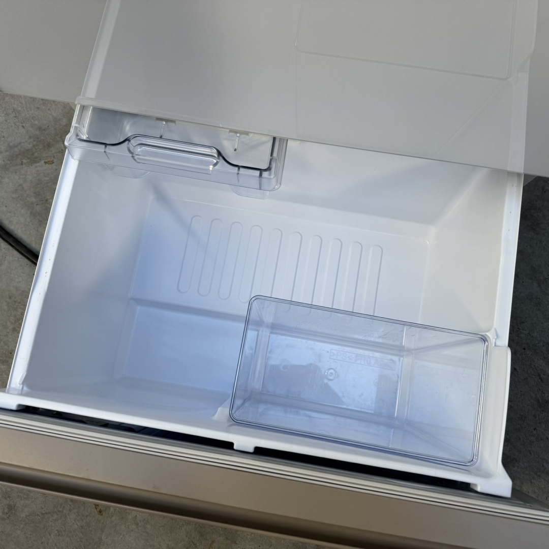 SHARP - 120⭐️2024年製美品☆シャープ冷蔵庫3ドア大型自動製氷両開き