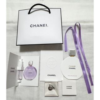 CHANEL - 2025ホリデーギフトボックス カメリアチャーム付きの通販 by