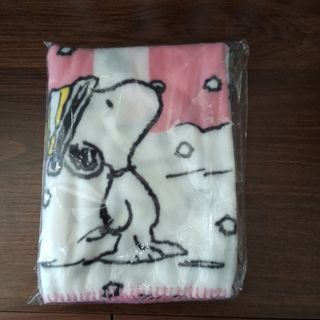 サンリオ - 新品マイメロあったか掛け布団の通販 by ✩.*˚｜サンリオ