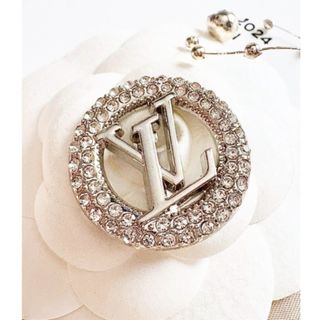 ブローチ ルイヴィトンのフリマアイテム一覧