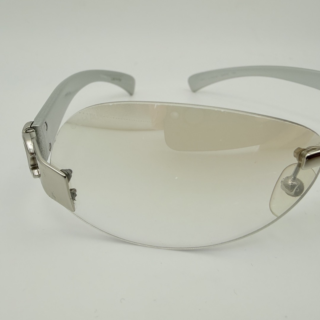 CHANEL - CHANEL（シャネル）ココマーク リムレスサングラス シルバー