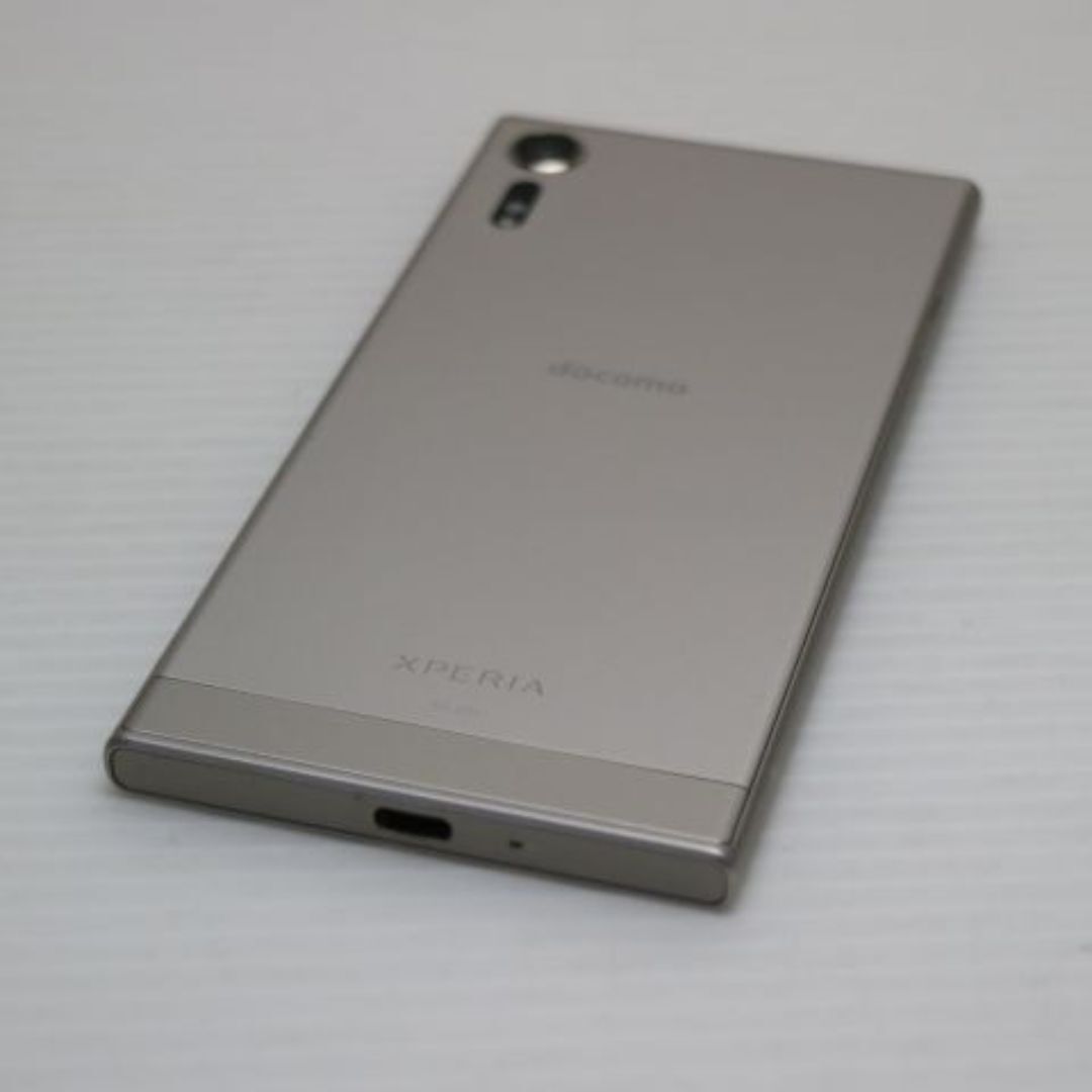 Xperia - 超美品 SO-03J Xperia XZs シルバー 白ロム M444の通販 by