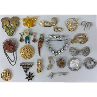 MIKIMOTO - 皇室御用達✨ MIKIMOTO あこや 本真珠 5珠 パール ブローチ