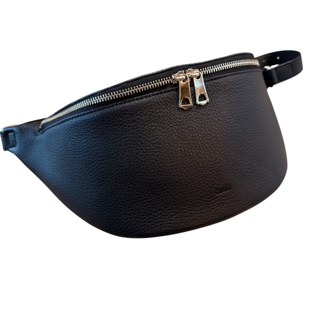 ch!iii bag チーバッグ シュリンクレザー ボディバッグ 黒