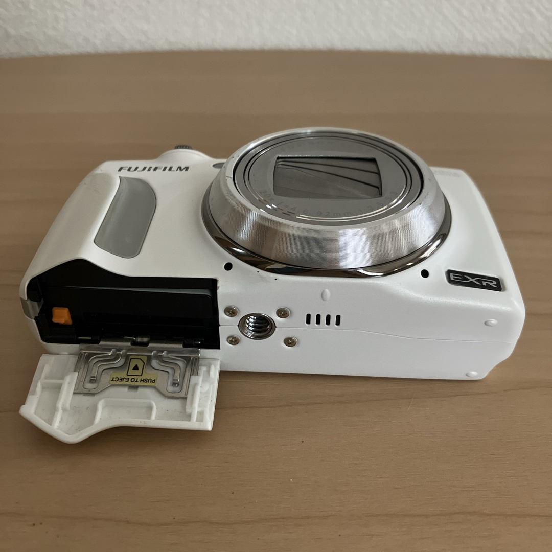 富士フイルム FUJIFILM FINEPIX F800EXR