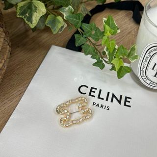 CELINE（ブローチ/コサージュ）のフリマアイテム一覧