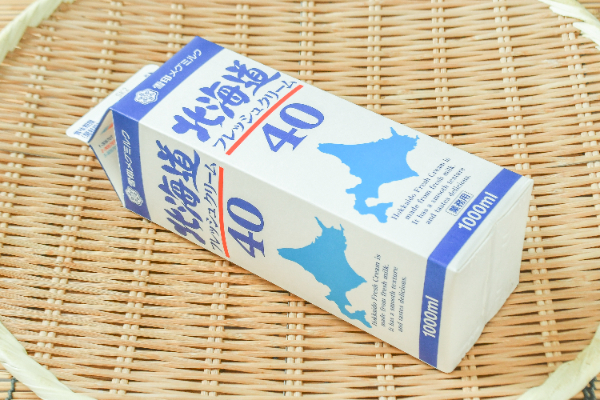 フレッシュクリーム（ルヴェール） 【業務用食材の仕入れなら八面六臂】