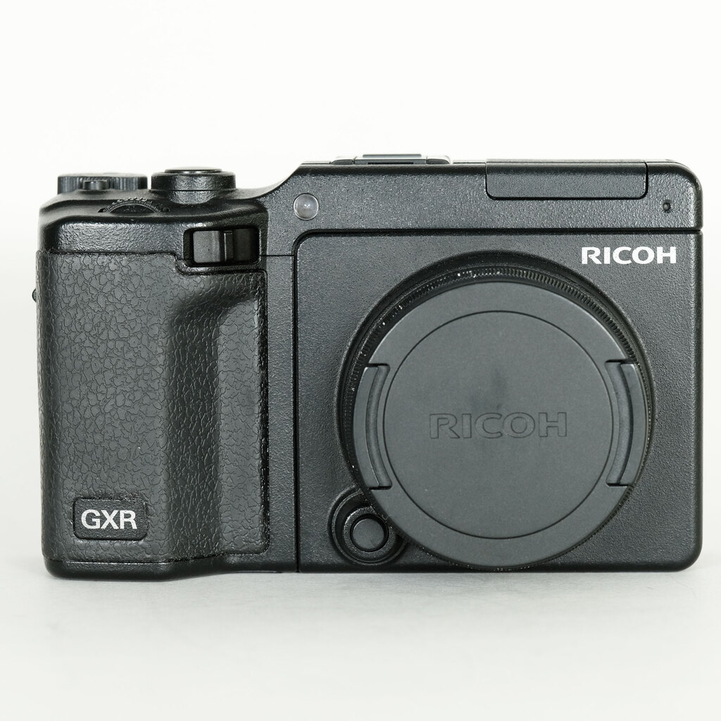 RICOH GXR+S10 KIT ※24-72mmF2.5-4.4の出品 | ONE SCENE（ワンシーン）