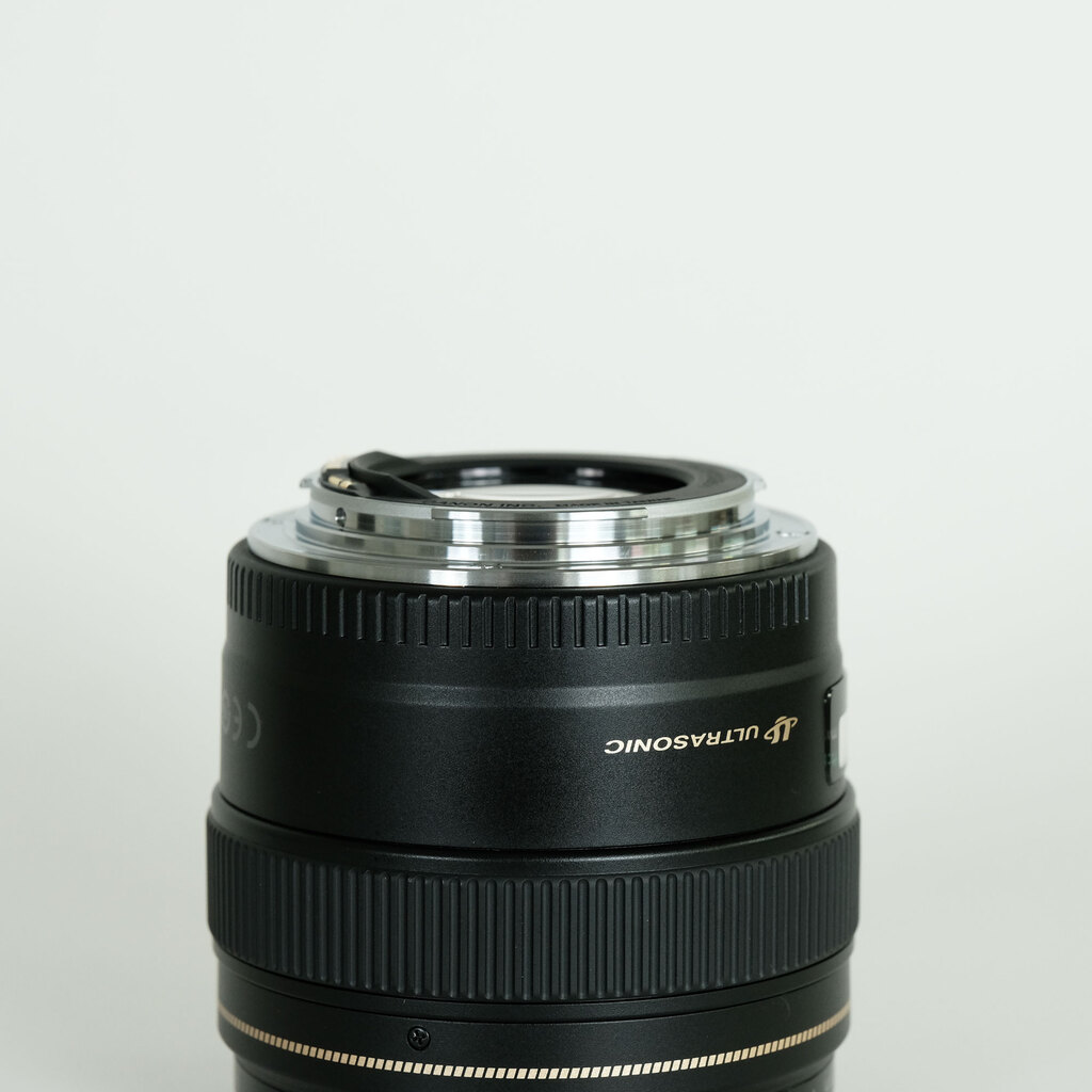Canon EF85mm F1.8 USMの出品 | ONE SCENE（ワンシーン）