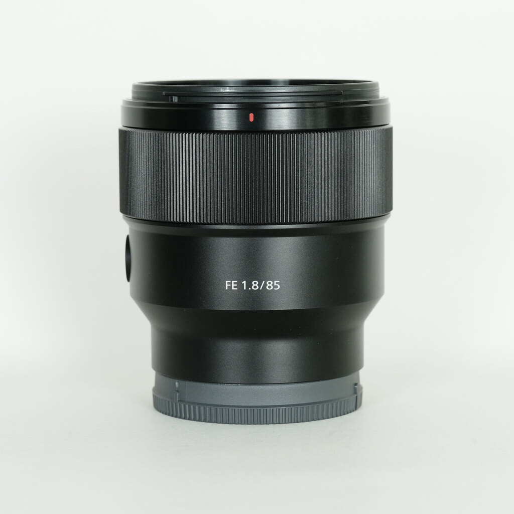 SONY FE 85mm F1.8 SEL85F18の出品 | ONE SCENE（ワンシーン）