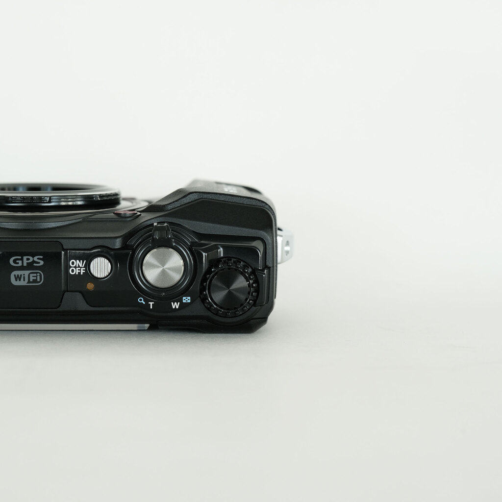 OLYMPUS Tough TG-5 ブラックの出品 | ONE SCENE（ワンシーン）