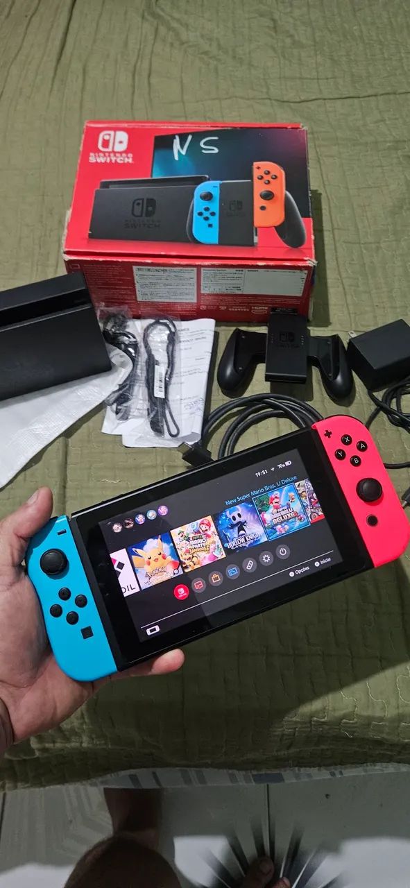 Nintendo Switch 128gb destravado na caixa cheio de jogos