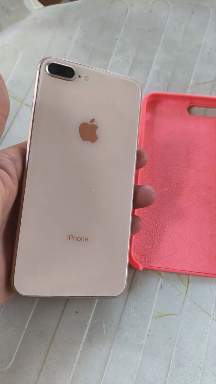 Vendo iPhone 8plus 256GB COM DETALHE NA BIOMETRIA 950$ - Celulares