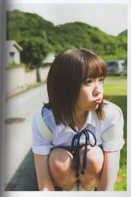 斉藤朱夏 直筆サイン本「裸足。斉藤朱夏1st写真集」