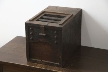 古道具・古民具 銭箱 |家具の販売・通販|【公式】アンティーク家具