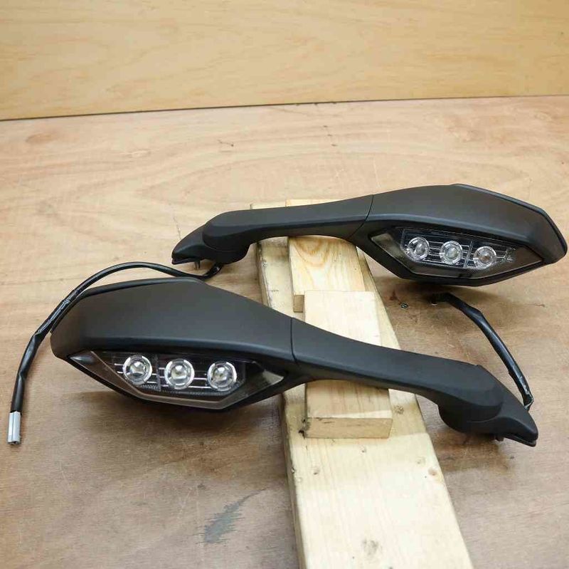 ウェビックガレージセール | ヤマハ YZF-R6 純正 ウインカーミラー