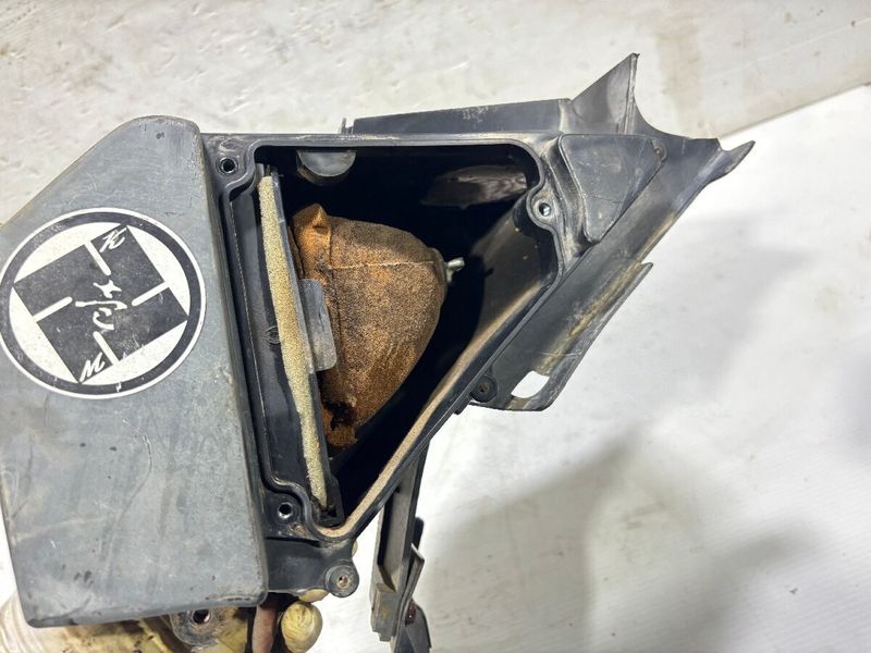 DTランツァ230 エアークリーナボックス 【公式通販】