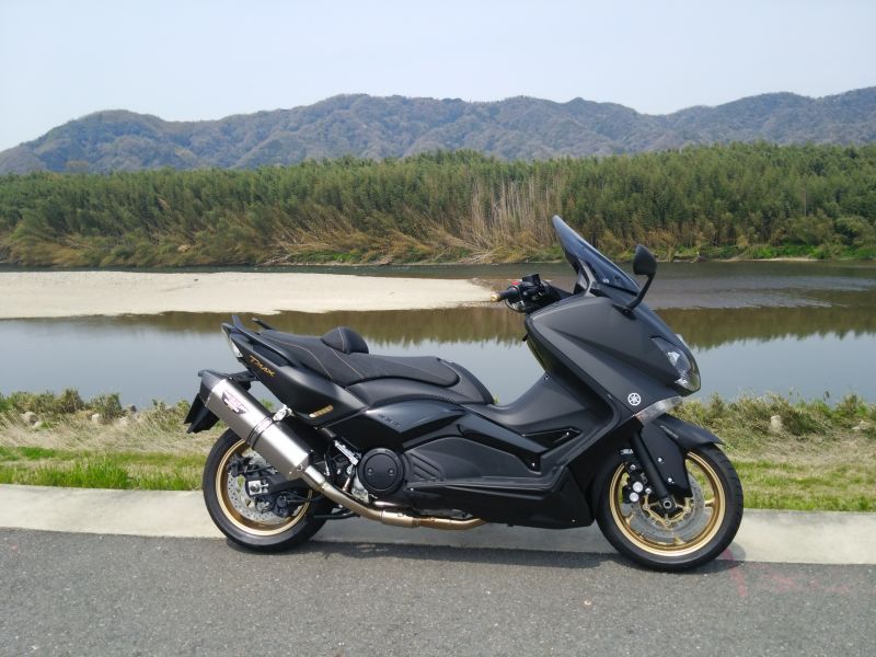 ヤマハ TMAX530 フルエキゾーストマフラー 口コミ・動画