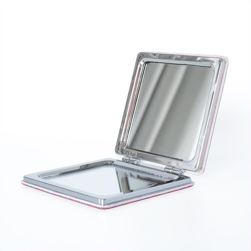 樋口橘先生監修の学園アリス公式コラボミラー「太鼓を叩くベア