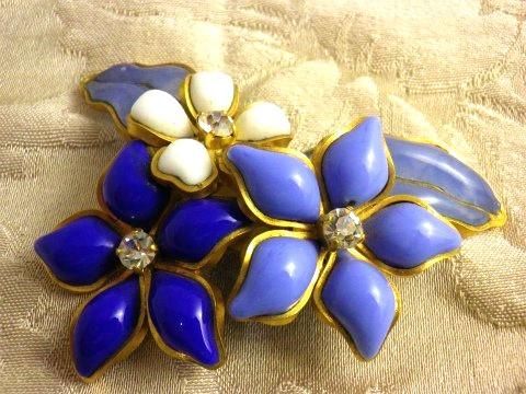 CHANEL シャネル グリポア 花 ブローチ - 世界のアクセサリー