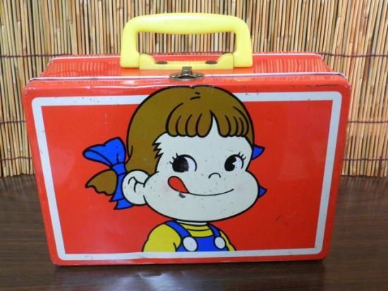 不二家 ペコちゃん＆ポコちゃん 缶ケース（ミニトランク） - 「宝の森