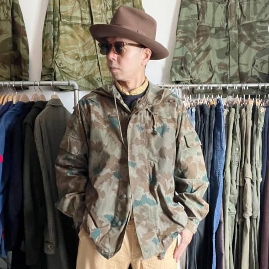 60's E.GERMAN A. BLUMENTARN S.J., THE FIFTH STREET MARKET