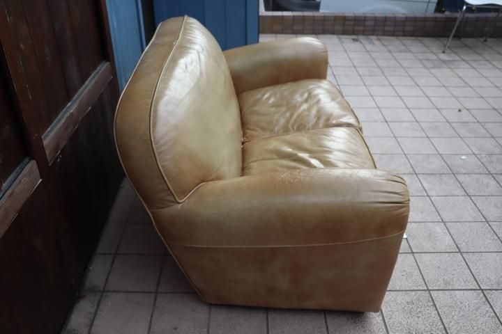 イギリスのインテリアブランドHALO（ハロ）の牛本革使用のFLEAMARKET