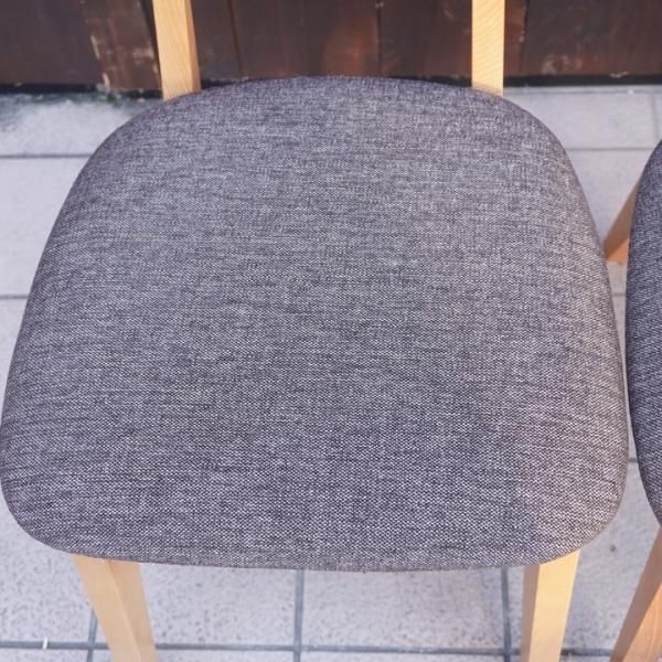 unico(ウニコ)のFIX(フィックス)シリーズのダイニングチェアー2脚